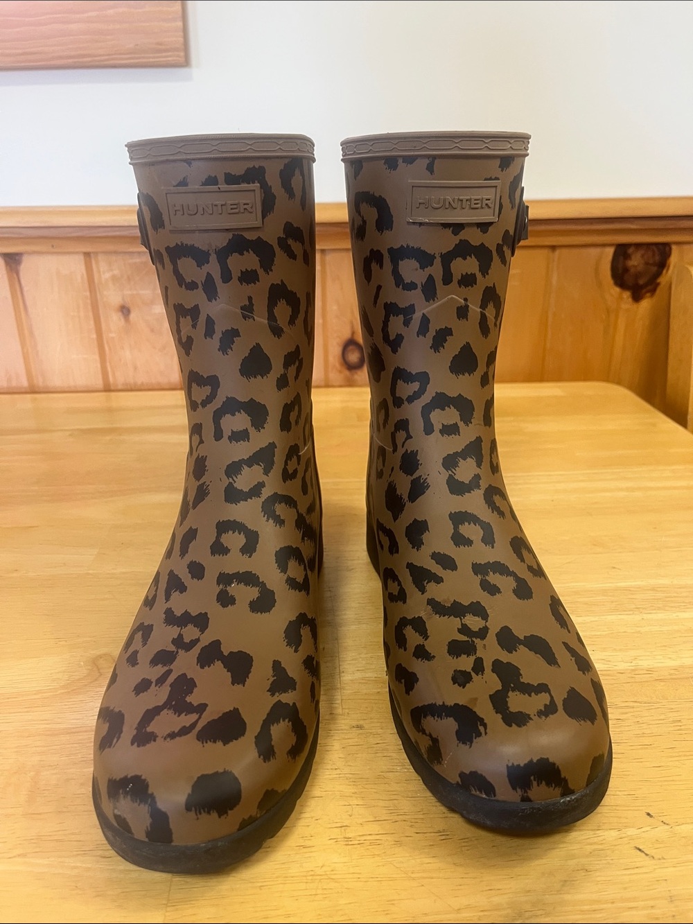 Hunter leopard boots